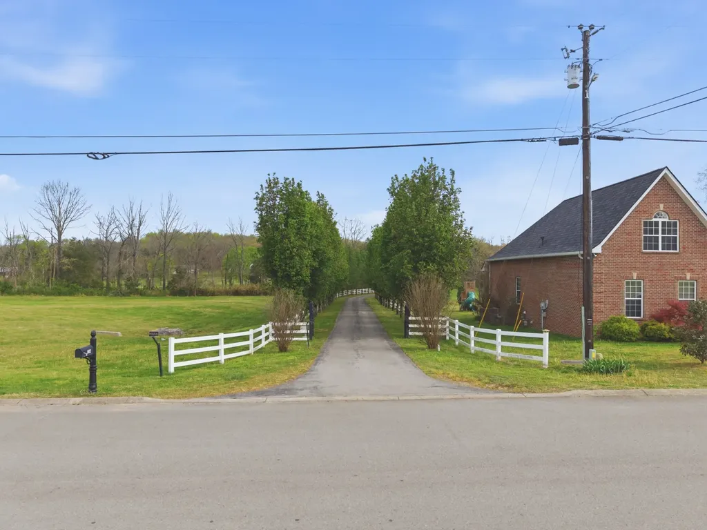 254 Quad Oak Drive Mount Juliet TN 37122