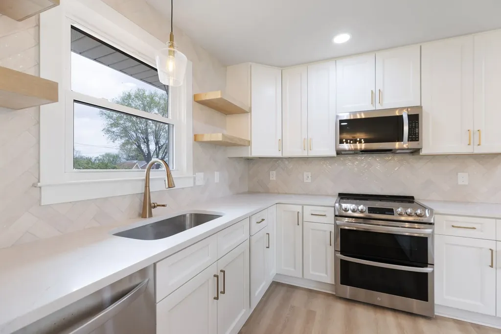 2194 Hampshire Pike Columbia TN 38401