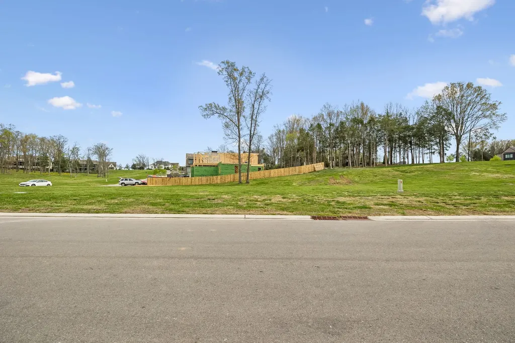 7124 Lanceleaf Drive College Grove TN 37046