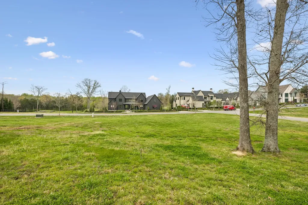 7124 Lanceleaf Drive College Grove TN 37046