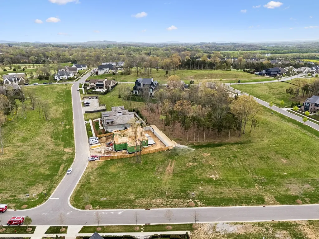 7124 Lanceleaf Drive College Grove TN 37046