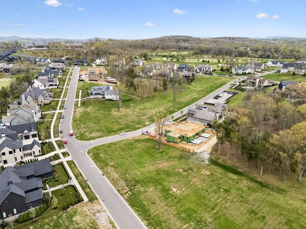 7124 Lanceleaf Drive College Grove TN 37046