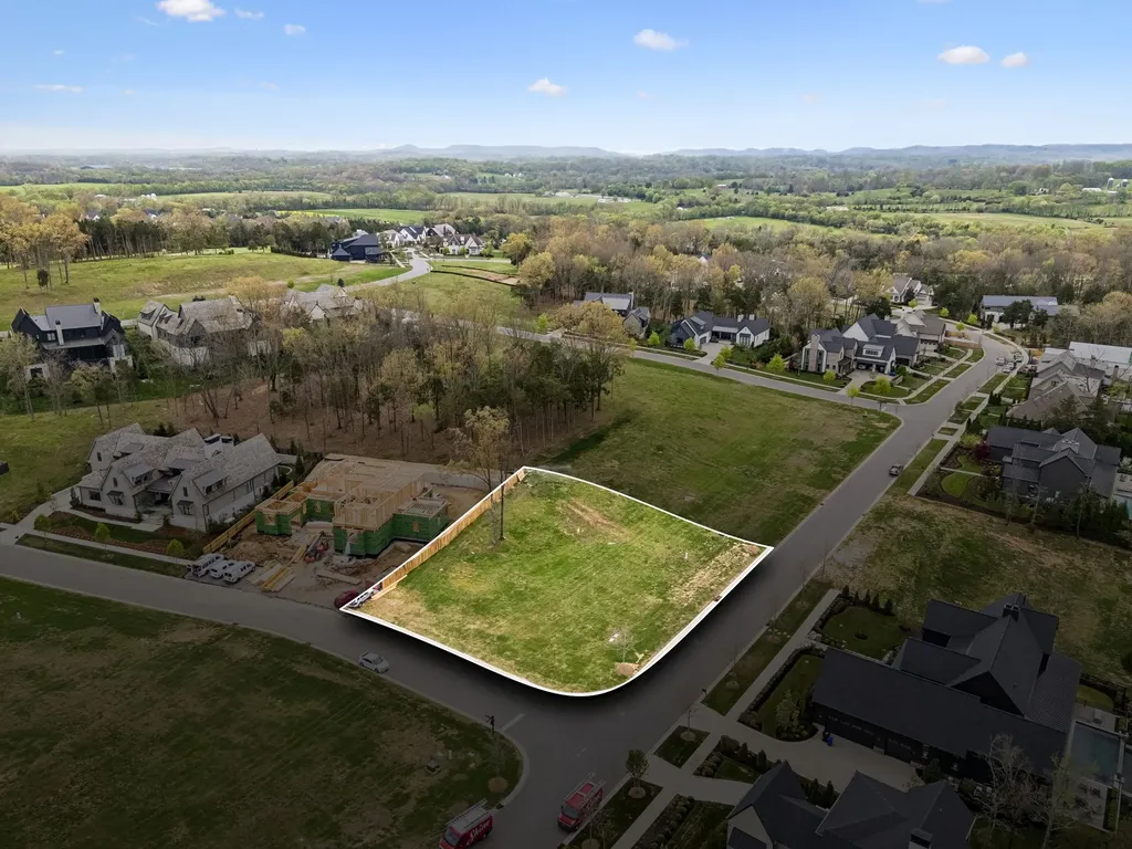 7124 Lanceleaf Drive College Grove TN 37046