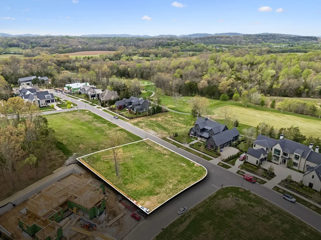 7124 Lanceleaf Drive College Grove TN 37046