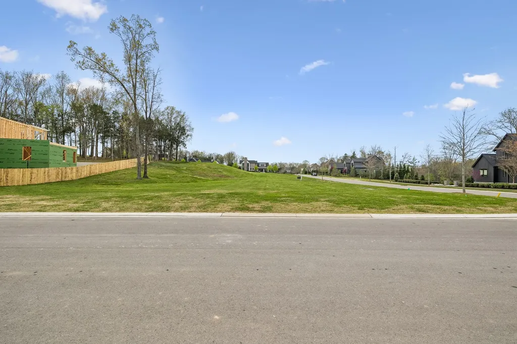 7124 Lanceleaf Drive College Grove TN 37046