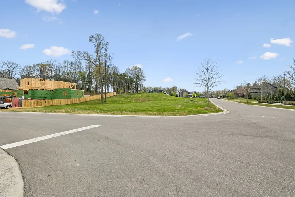 7124 Lanceleaf Drive College Grove TN 37046