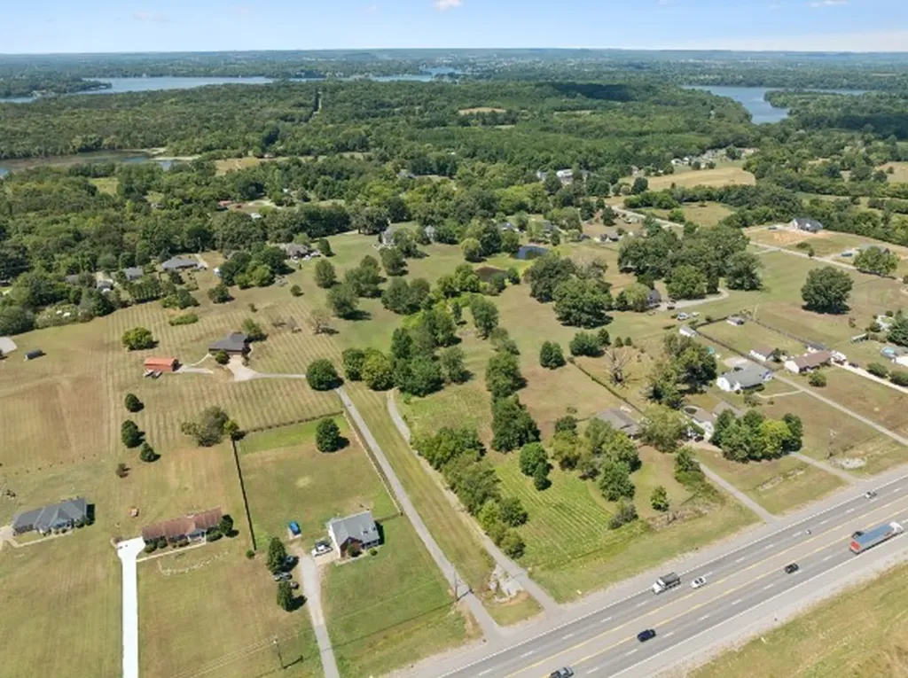 8870 Highway 109, N Lebanon TN 37087