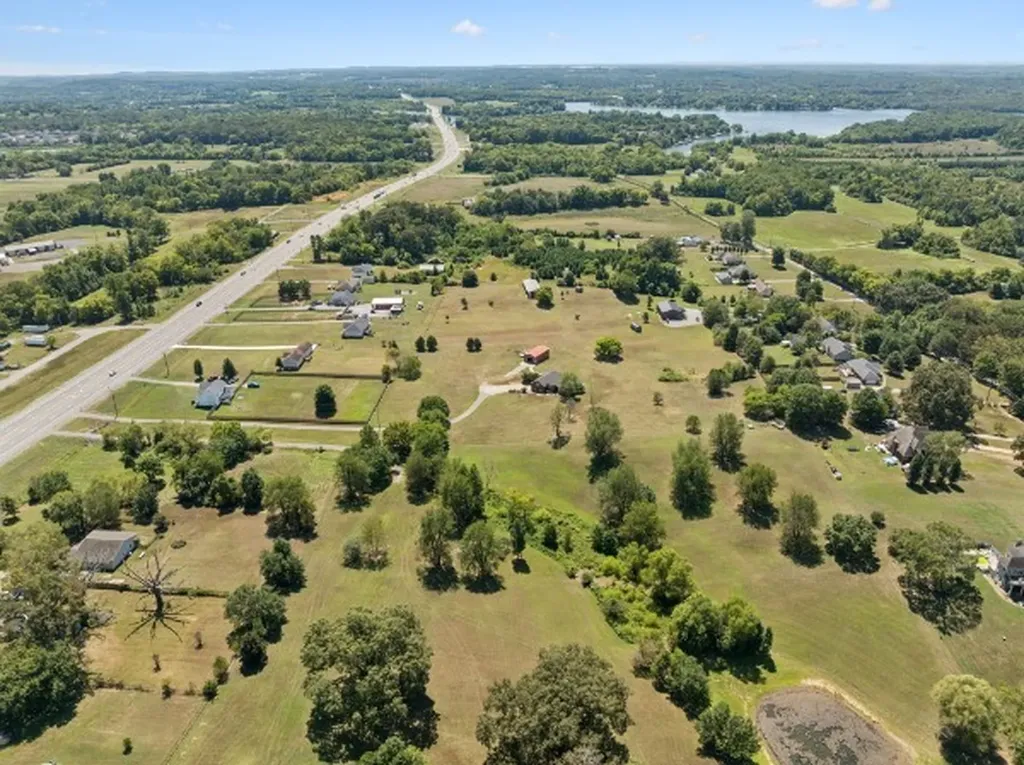 8870 Highway 109, N Lebanon TN 37087