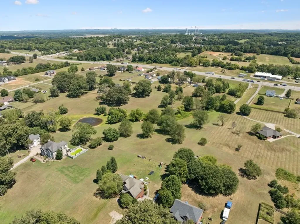 8870 Highway 109, N Lebanon TN 37087
