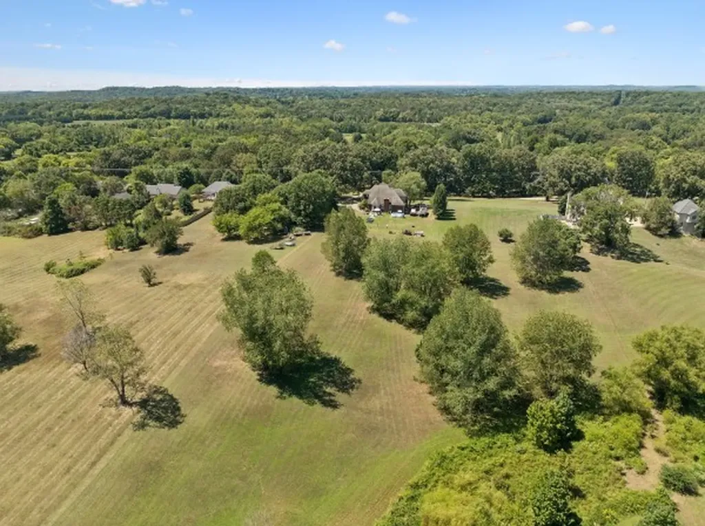 8870 Highway 109, N Lebanon TN 37087