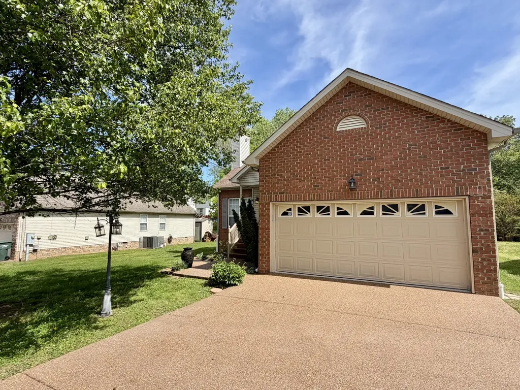 1233 Timber Valley Drive Nashville TN 37214