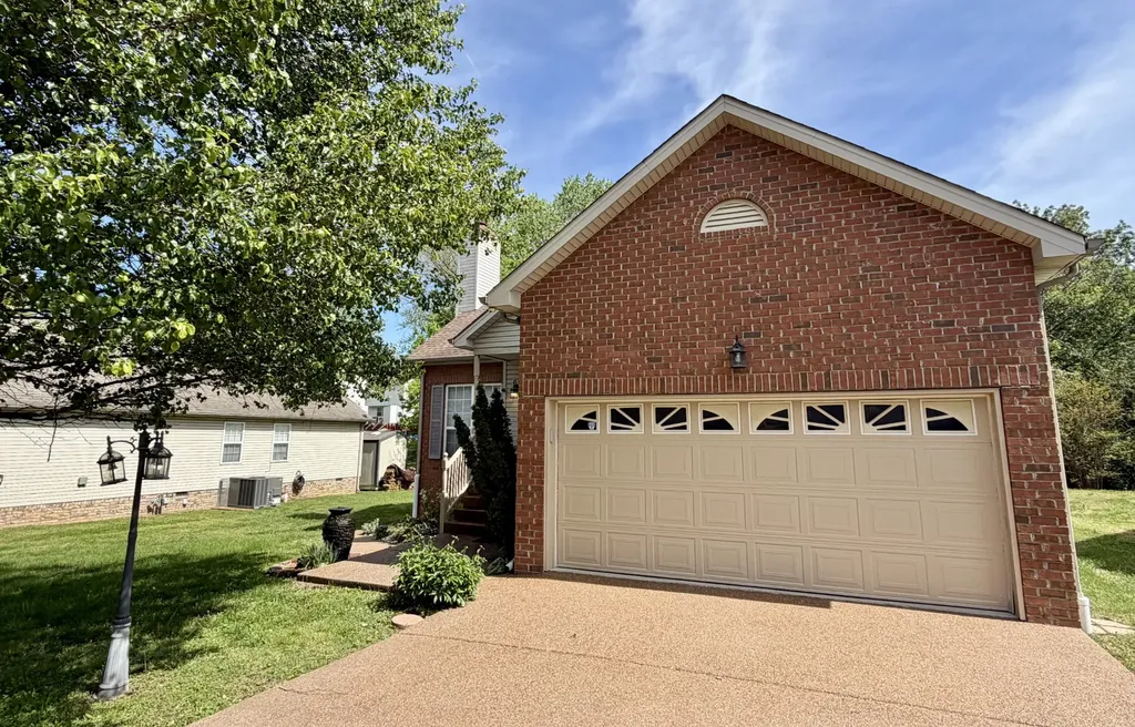1233 Timber Valley Drive Nashville TN 37214