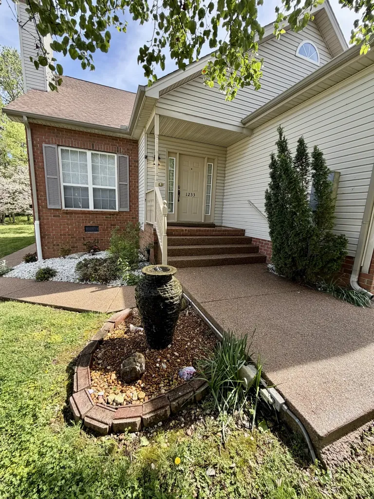 1233 Timber Valley Drive Nashville TN 37214