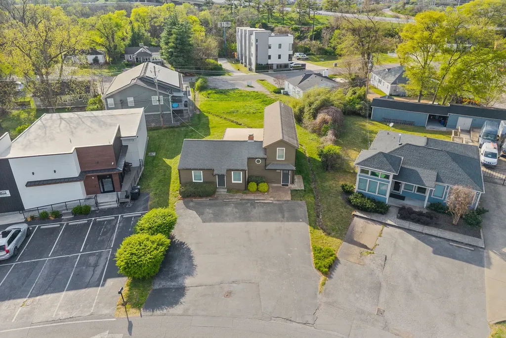 2809 Azalea Place Nashville TN 37204