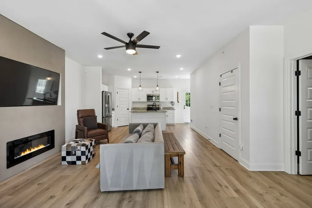 466 Mooresville Pike Columbia TN 38401