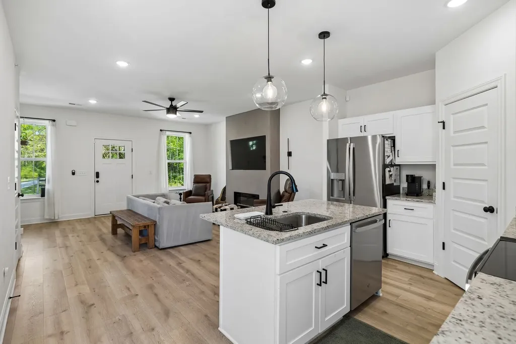 466 Mooresville Pike Columbia TN 38401