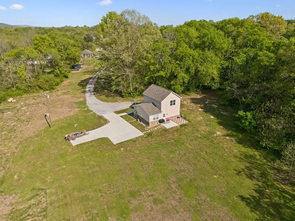 466 Mooresville Pike Columbia TN 38401