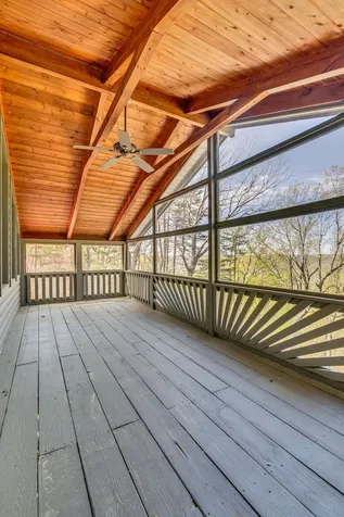 1841 Laurel Lake Drive Monteagle TN 37356