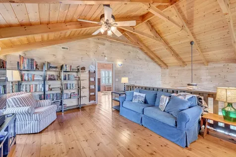 1841 Laurel Lake Drive Monteagle TN 37356