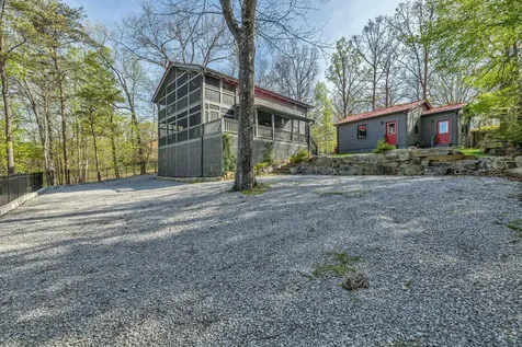1841 Laurel Lake Drive Monteagle TN 37356