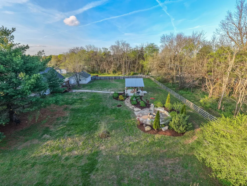 1737 Verona Caney Road Lewisburg TN 37091