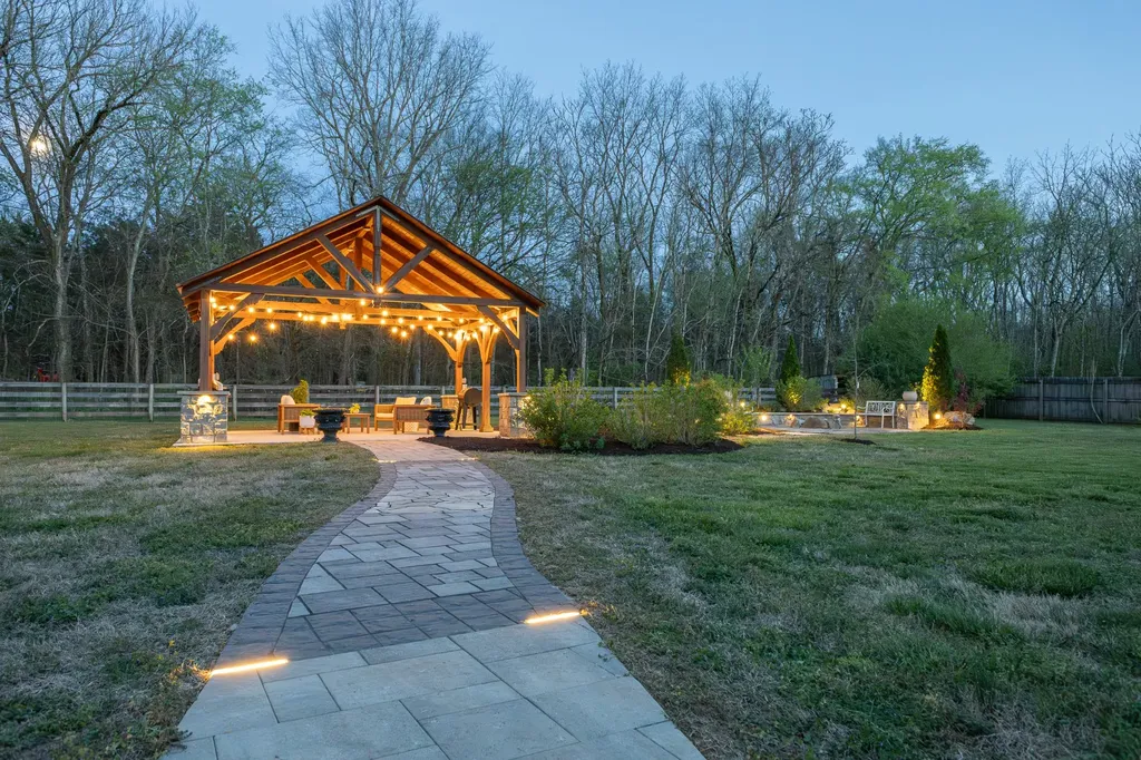 1737 Verona Caney Road Lewisburg TN 37091