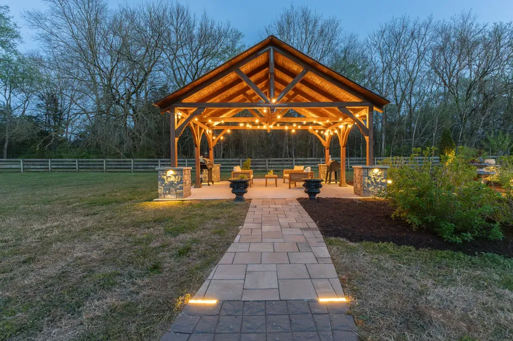 1737 Verona Caney Road Lewisburg TN 37091
