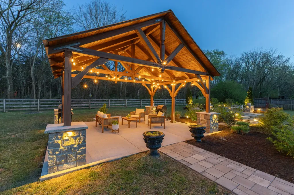 1737 Verona Caney Road Lewisburg TN 37091