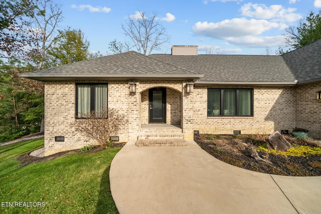 194 Forest View Drive Crossville TN 38558