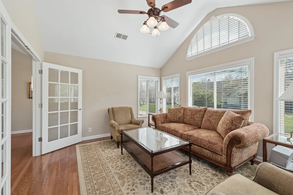 825 Browns Lane Gallatin TN 37066