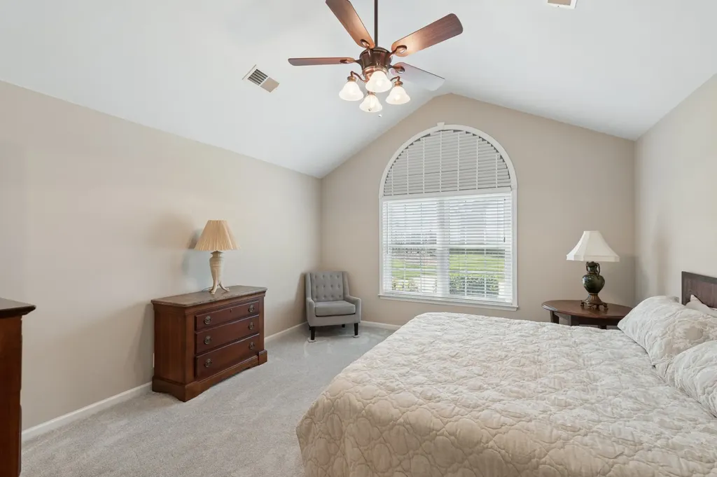 825 Browns Lane Gallatin TN 37066