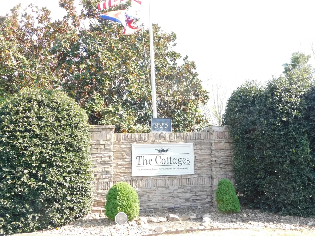 825 Browns Lane Gallatin TN 37066