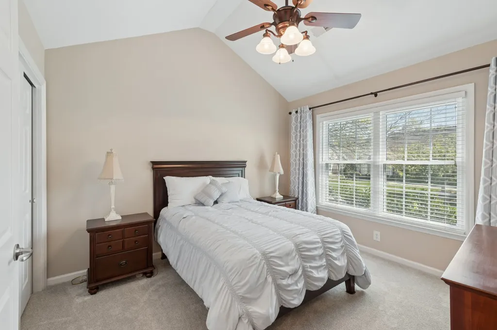 825 Browns Lane Gallatin TN 37066