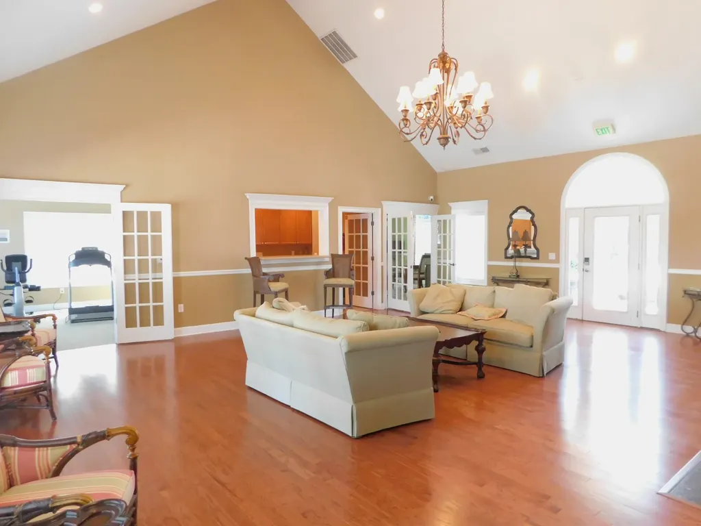 825 Browns Lane Gallatin TN 37066
