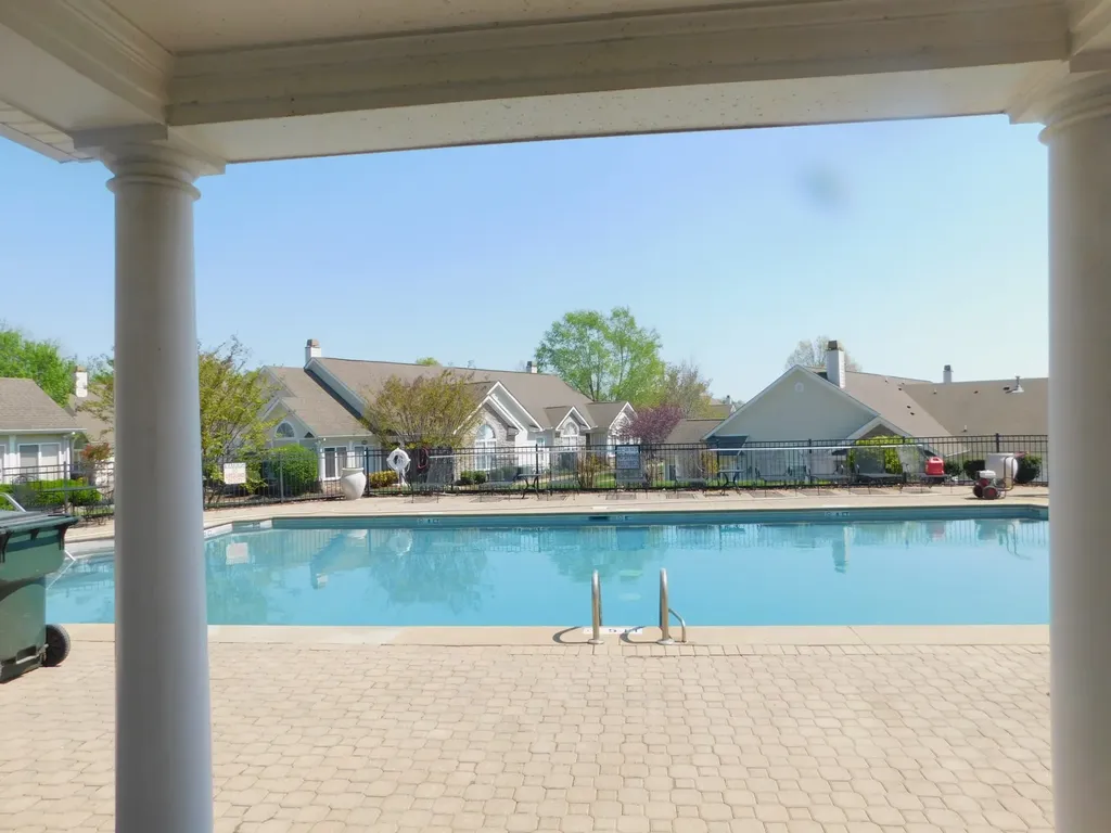 825 Browns Lane Gallatin TN 37066