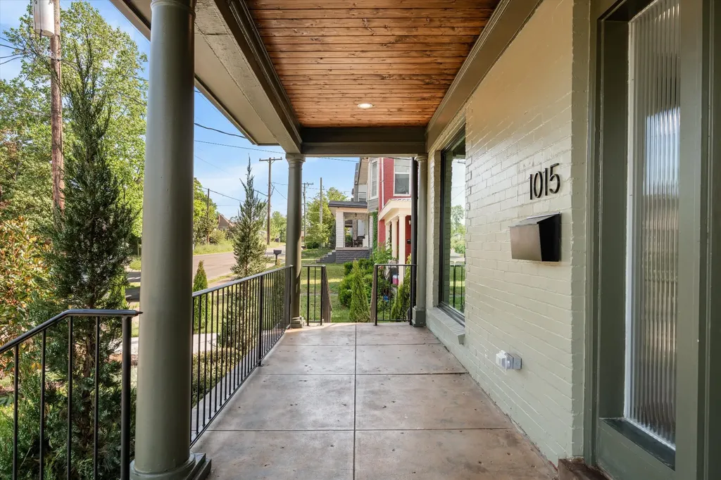 1015 15th Ave, S Nashville TN 37212