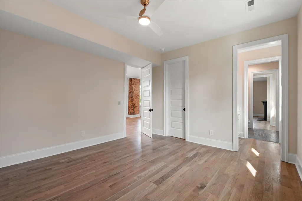 1015 15th Ave, S Nashville TN 37212