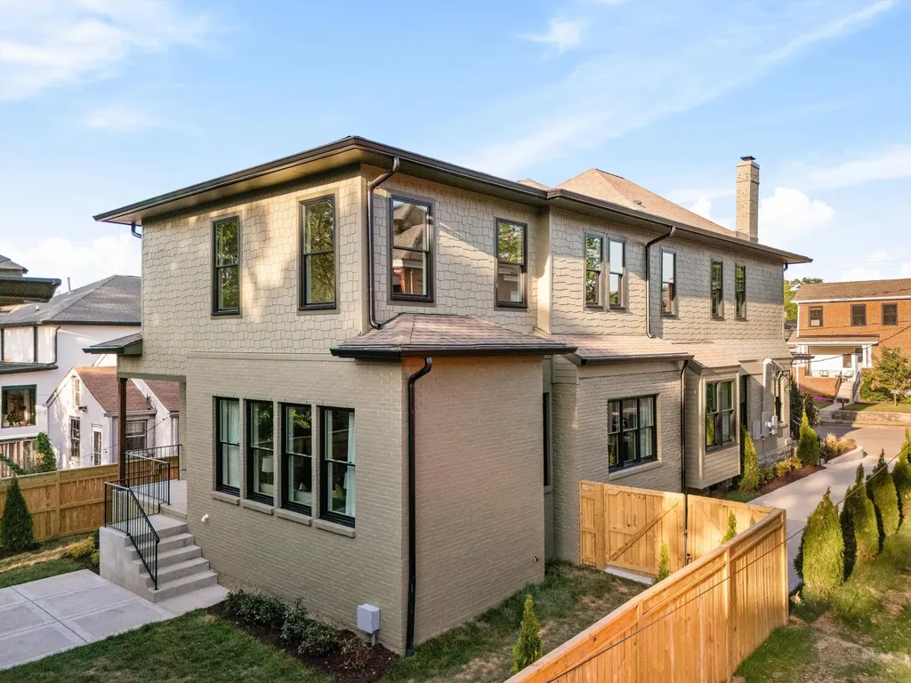 1015 15th Ave, S Nashville TN 37212