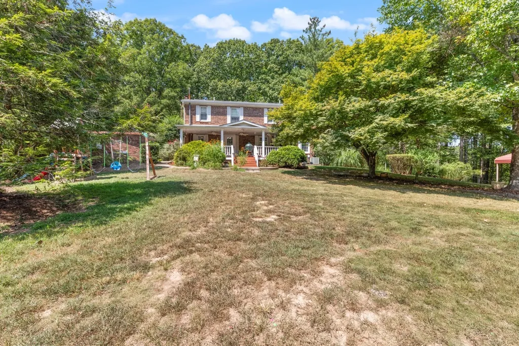 7422 Indian Creek Road Mc Ewen TN 37101