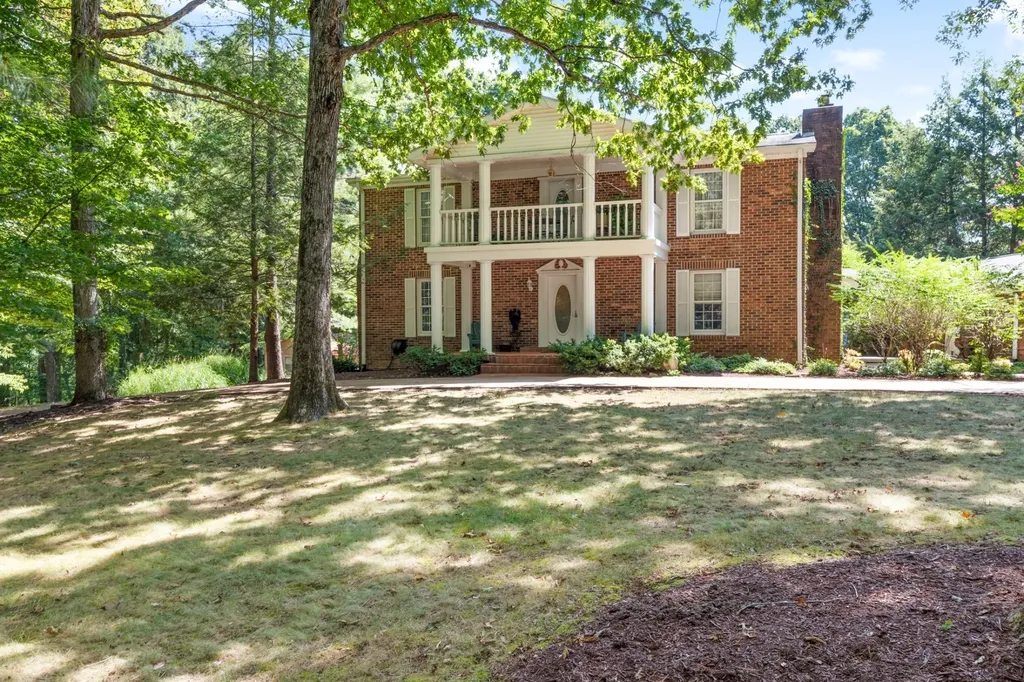 7422 Indian Creek Road Mc Ewen TN 37101
