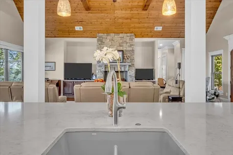 209 Moonshine Drive Jasper TN 37347
