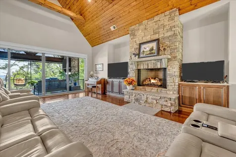 209 Moonshine Drive Jasper TN 37347