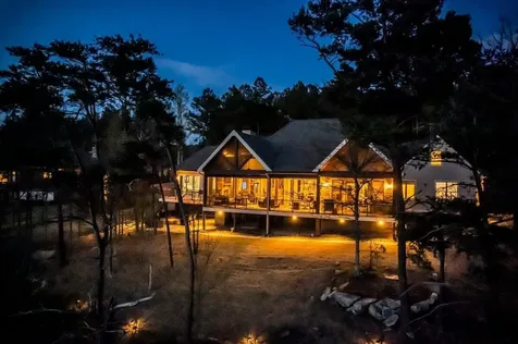209 Moonshine Drive Jasper TN 37347