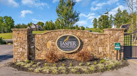 209 Moonshine Drive Jasper TN 37347