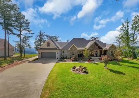 209 Moonshine Drive Jasper TN 37347