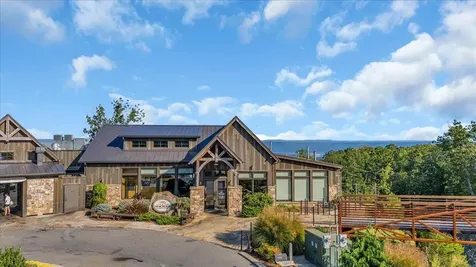 209 Moonshine Drive Jasper TN 37347