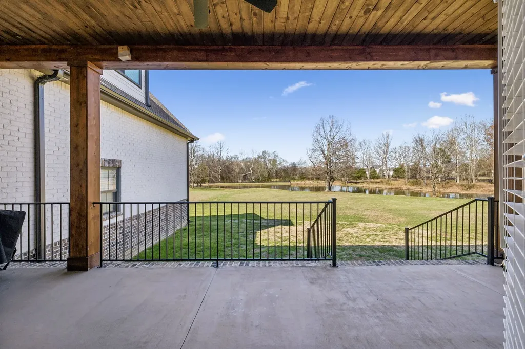 4900 Charles Dorris Road Springfield TN 37172