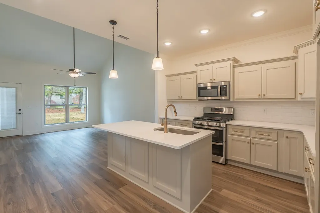347 Estates Drive Smithville TN 37166