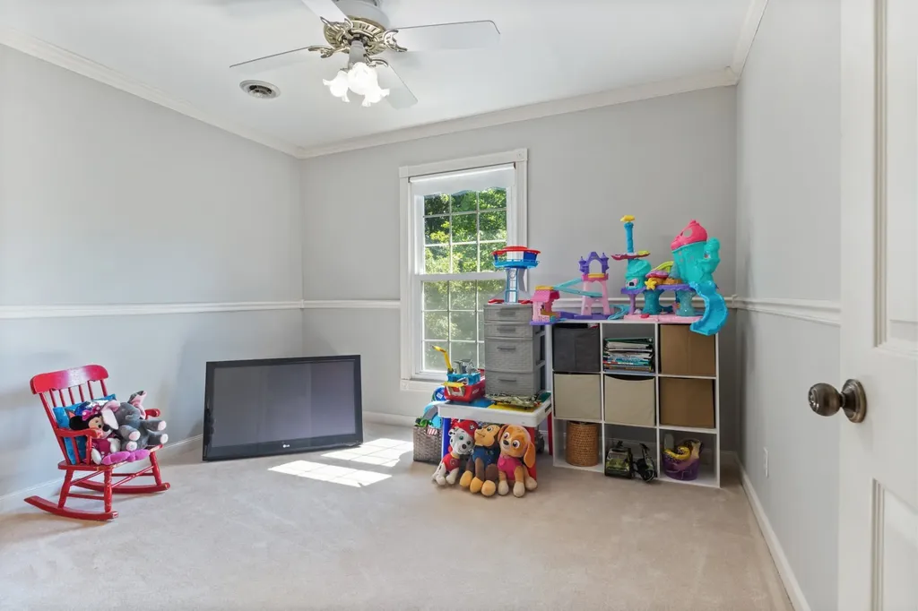 7422 Indian Creek Road Mc Ewen TN 37101