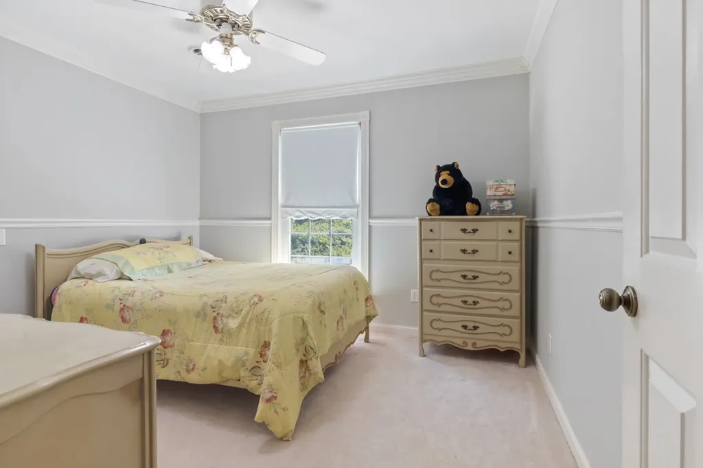 7422 Indian Creek Road Mc Ewen TN 37101